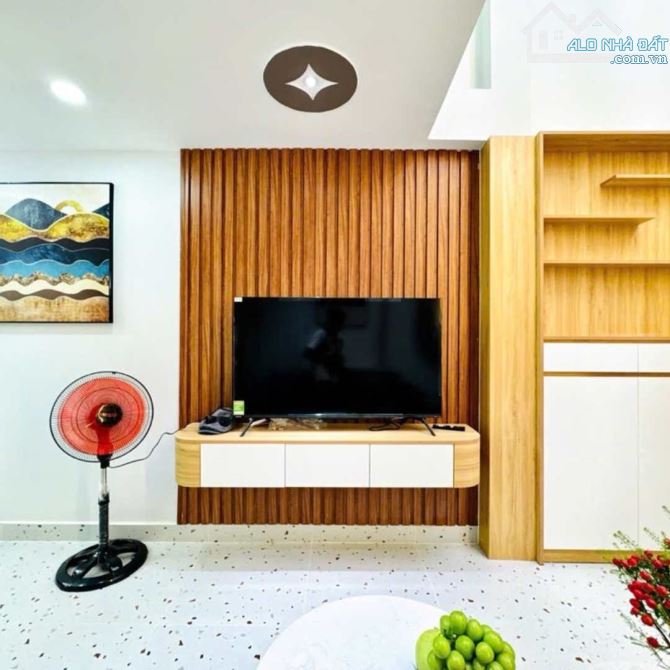 NHÀ ĐẸP 3 TẦNG GẦN SÂN BAY TSN, ĐƯỜNG HOÀNG VĂN THỤ, P.2, TÂN BÌNH, 3,1X9M, GIÁ 5,25 TỶ TL - 1