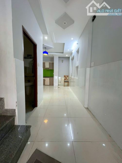 Nhà Bùi Đình Tuý 4x14m Trệt.3L.3P.3wc.có sân để xe.Tốt ở - 1