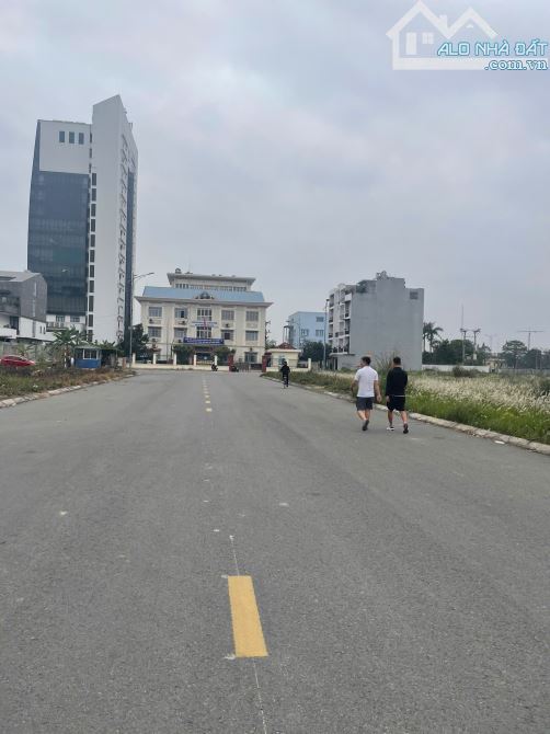 Bán đất LÔ GÓC  khu biệt thự Phúc Lộc gần Công An Quận Hải An cũ - DT 318m -  MT 12,7m - 1