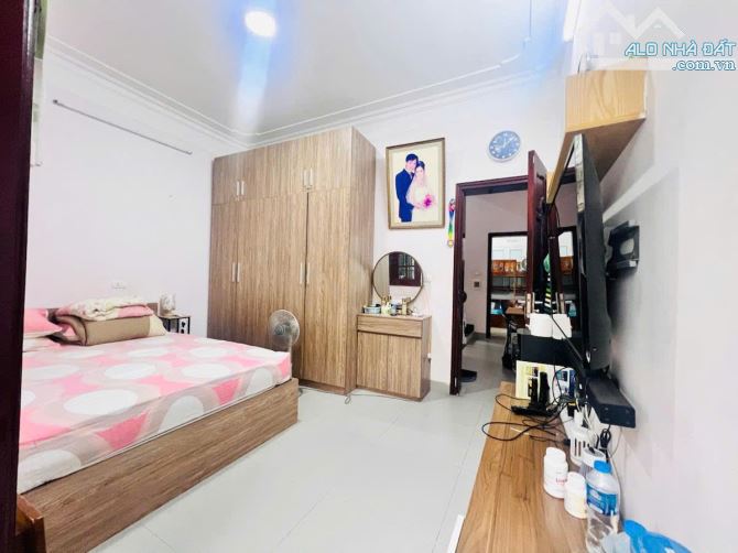 BÁN NHÀ PHỐ LÁNG HẠ, TRUNG TÂM BA ĐÌNH, NGÕ NGẮN, BA GÁC TRÁNH,DT 57M2*3 TẦNG* GIÁ 13,6 TỶ - 1