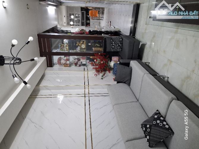 NHỈNH 6 TÍ NHÀ 4 TẦNG ĐẸP LUNG LINH KIÊN CỐ TRUNG TÂM QUẬN 5 - 1