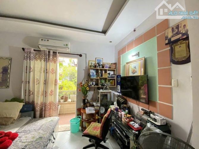 B.á.n nhà HXH 2 tầng ngay trung tâm Quận 7; cạnh Lotte Mart; DTSD 58m2; không quy hoạch - 1