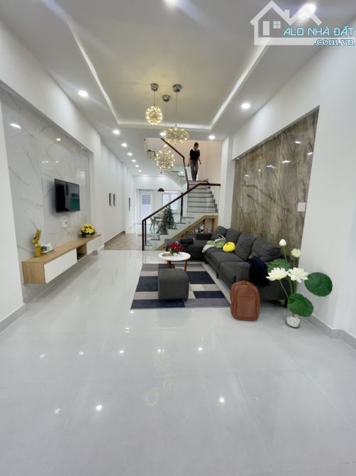 ĐƯỜNG SỐ 10 - LIÊN KHU 5 6, BHH B, BÌNH TÂN - NHÀ 3 TẦNG 65M2 (4X16) - 1