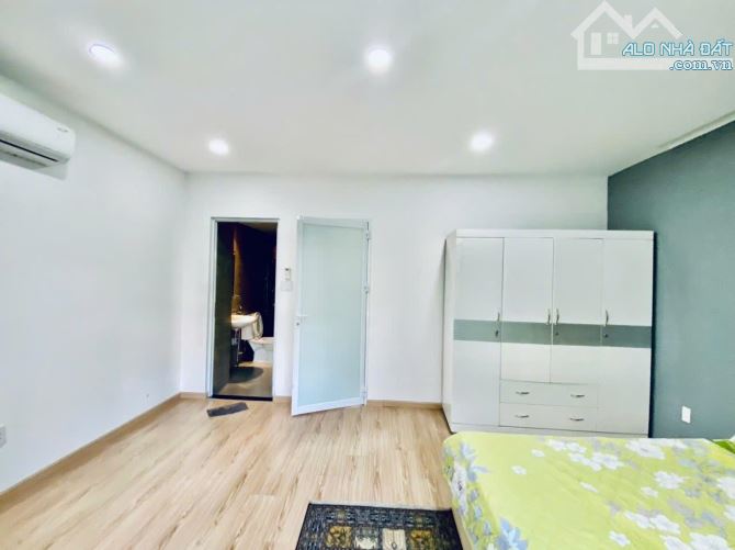Bán tòa nhà mặt tiền Nguyễn Văn Linh, DT 8 x 20m HẦM 6 TẦNG HĐT 200tr/ tháng. Giá 43,5 tỷ - 1
