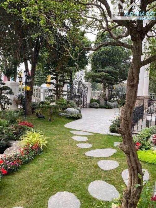 Gấp! Bán Biệt thự SL VINHOMES RIVERSIDE- 220Mx5 tầng- lưng giáp sông. 99ty - 1