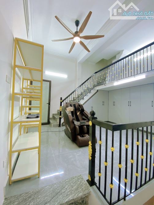 Bán nhà Khâm Thiên, 28mx4 tầng, giá 6.9 tỉ, siêu tiện ích trường chợ, vài bước ra mặt phố - 1