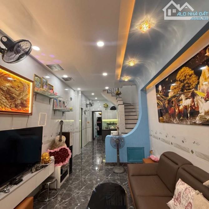 NHÀ 2 TẦNG CỰC ĐẸP ÔTÔ ĐỖ CỬA NGUYỄN SỸ SÁCH, P.15, TÂN BÌNH, 3,2X14M, CN 45M2, GIÁ 6,3 TỶ - 1