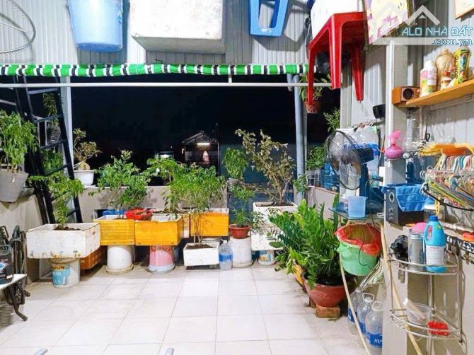 Nhà đẹp 4 tầng, không QH, Đoàn Văn Bơ, giá 3,48 tỉ. - 1