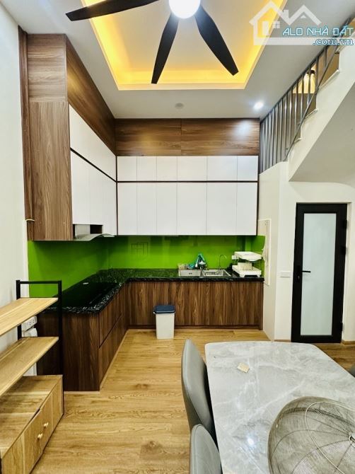 Bán nhà Lĩnh Nam 38×5  tầng cách ô tô tránh 10m chỉ 7,6 tỷ - 1