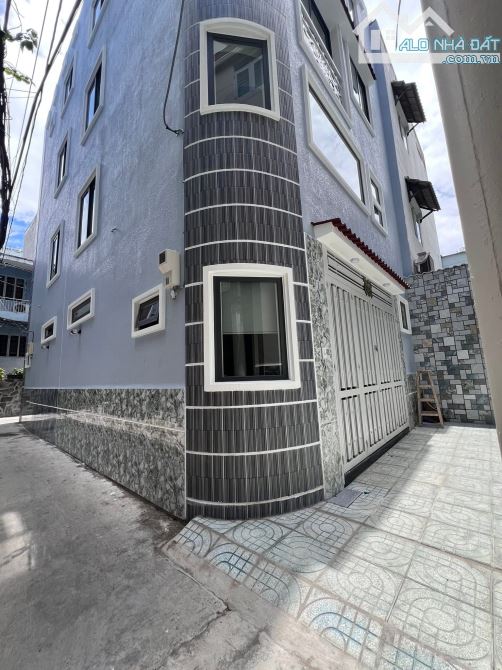 KHU VIP QUẬN 3 - TRẦN QUANG DIỆU THÔNG LÊ VĂN SỸ - HẺM 4M SÁT MẶT TIỀN - NHÀ MỚI XÂY, 50M2 - 1