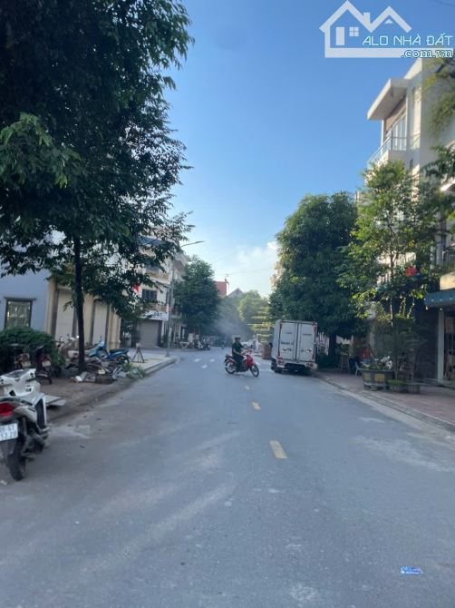Bán lô góc dự án đông đô vạn an DT 120m, MT7m Hướng TN&TB, Giá 6,85 tỷ - 1