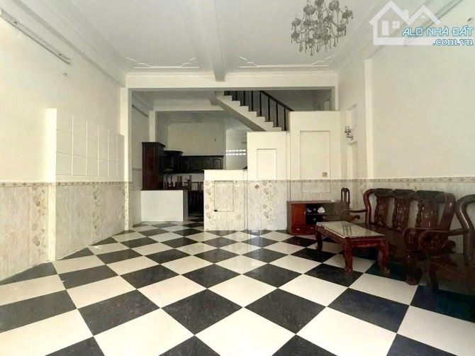 Cho thuê nhà hẻm 6 phòng ngủ gần sân vận động cần thơ giá 8 triệu - 1