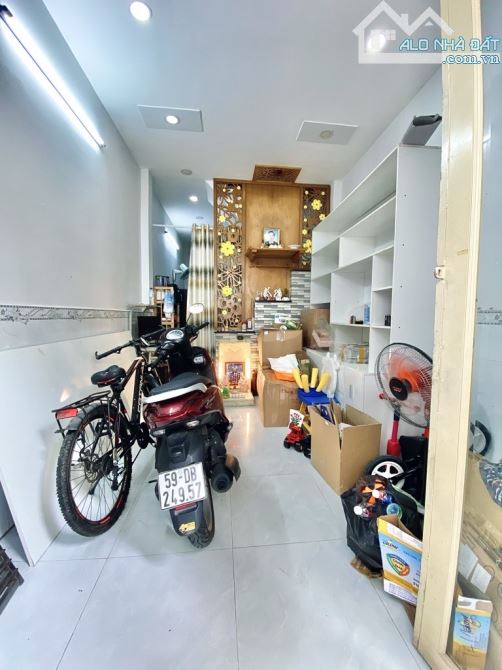 CHỈ 2.X TỶ CÓ NHÀ HẺM Ô TÔ NGAY NGUYỄN SƠN - 24M2 - NỞ HẬU - NHÀ MỚI Ở NGAY - 1