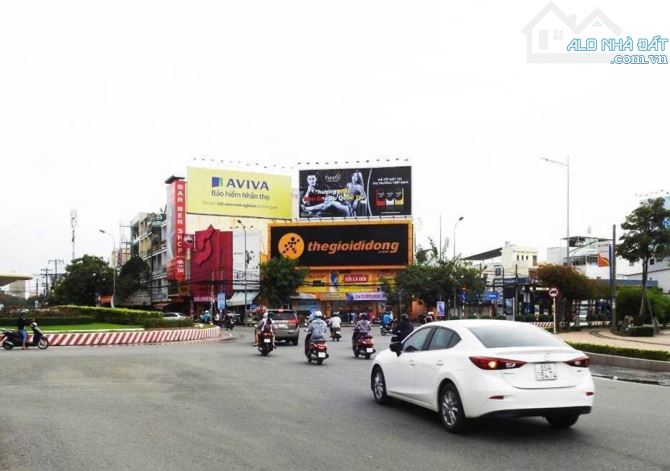 BÁN NỀN THỔ CƯ: NGANG 7m (nở hậu 10m) x DÀI 12m. Cách VINCOM HÙNG VƯƠNG 60m - 1