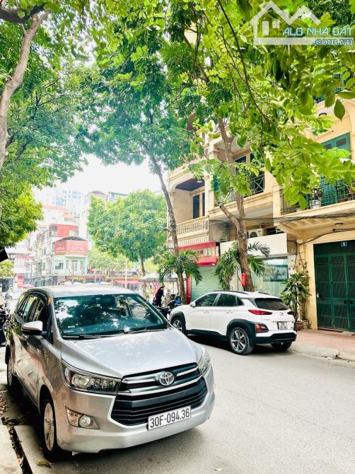 TRUNG KÍNH CẦU GIẤY 76m 5 TẦNG MT 4m 32.5 TỶ PHÂN LÔ HAI MẶT NGÕ KINH DOANH - 1