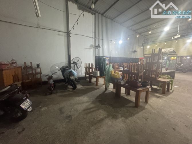 Bán nhà 215m2 mặt tiền Bùi Trọng Nghĩa có dòng tiền Biên Hòa Đồng Nai có 9,2 tỷ - 1