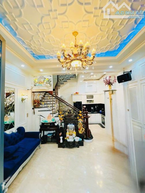 NHÀ MẶT TIỀN ĐƯỜNG SỐ 16 QUẬN 4 – NHÀ THIẾT KẾ 5 TẦNG NHƯ CUNG ĐIỆN- FULL NỘI THẤT - NHỈNH - 1