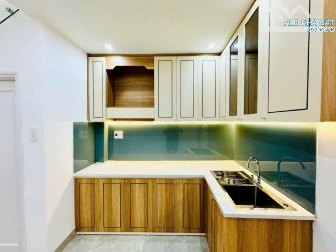 🎉🎉Siêu Phẩm căn nhà 1,5 Tầng  Đường 10m5 Trần Cao Vân  + Diện tích 70m2 - 1