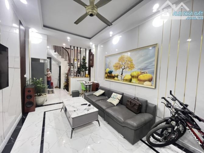 7Tỷ, Nhà Khương Trung, 40m2*5Tầng, 30m Ra Ngõ Ô Tô, Gần Hồ Đầm Hồng - 1