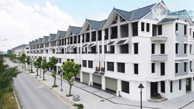 Bán liền kề Hinode Royal Park Hoài Đức,đường 17-30m2, đại đô thị mới, đón sóng 10 toà CC - 1
