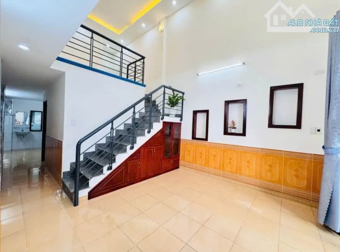 📌📌📌LÀM VIỆC TRỰC TIẾP GIÁ TỐT !!! Bán căn nhà Mê Lững đúc kiệt 408/ Tôn Đản - 1