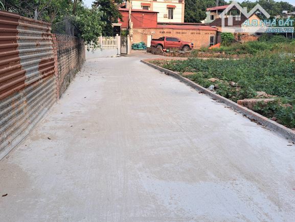 BÁN ĐẤT TRÁNG VIỆT – MÊ LINH – HÀ NỘI- Ô TÔ NGỦ TRONG ĐẤT- GẦN TRƯỜNG TIÊU HỌC– CHỈ 2,X TỶ - 1