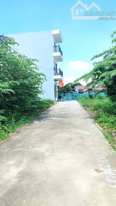 CHỈ 1,35 TỶ - Lô đất cực đẹp 60m2 mặt ngõ 4m tại Xích Thổ Hồng Thái AD - 1