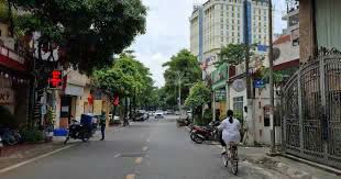 Bán đất tặng nhà 4 tầng mặt phố Hoàng Như Tiếp, vị trí đẹp kinh doanh, DT 100m, MT 6,2m - 1