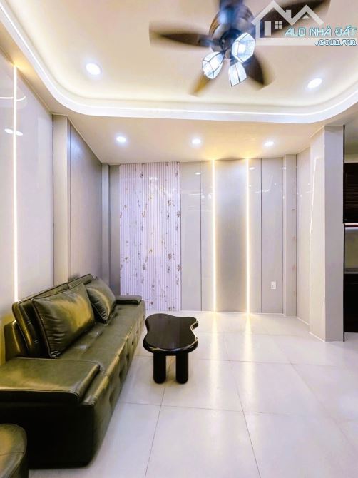 NHỈNH 5 TỶ CÓ SIÊU PHẨM FULL NỘI THẤT - NGUYỄN VĂN TRỖI, HUỲNH VĂN BÁNH, LÊ VĂN SỸ - PN. - 1