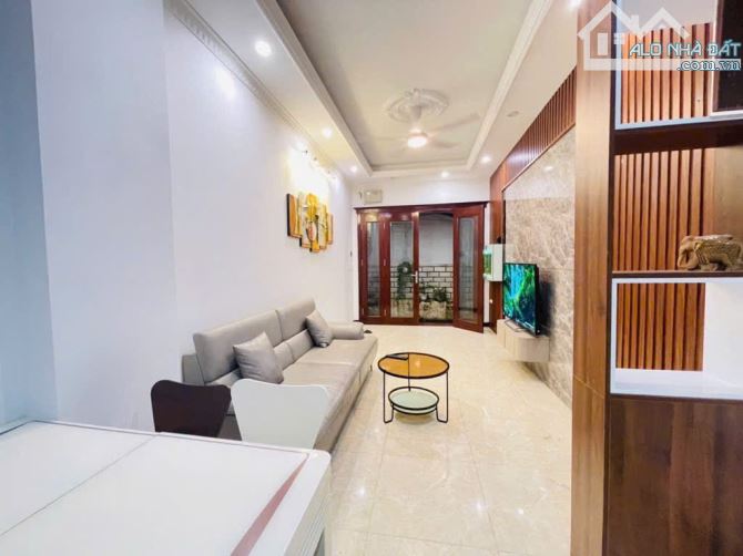 40M2 - HƠN 6 TỶ, NHÀ XUÂN LA, VỀ Ở NGAY, GẦN Ô TÔ, ĐI THẲNG RA PHỐ, NHÀ DÂN XÂY CC - 1