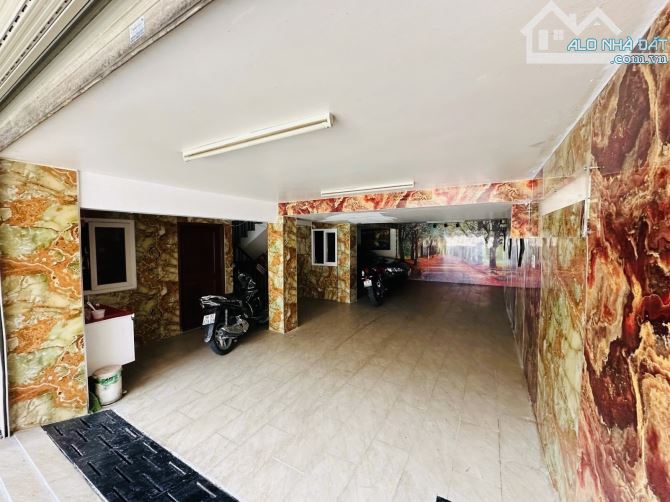 🏡 BIỆT THỰ HIM LAM TRUNG SƠN – SÁT QUẬN 7 🏡 250m² (12.5 x 20m) – 1 hầm, 3 tầng, 10PN - 12