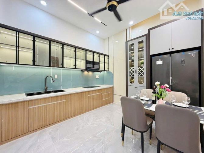 BÁN NHÀ---GIÁ: 5.8 TỶ--- Đ.THỐNG NHẤT, P.AN HỘI ĐÔNG(p16 cũ). - 12