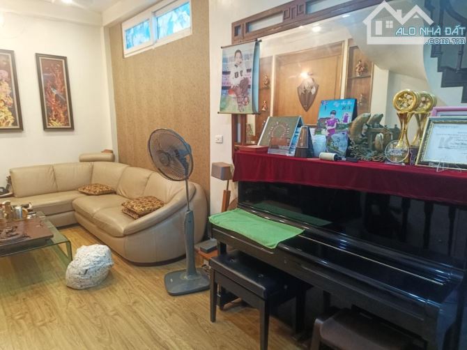 BÁN NHÀ NGUYỄN KHÁNH TOÀN, 60M2, MT 4.5M, 5 TẦNG, VIEW CÔNG VIÊN, VỈA HÈ OTO, GIÁ 17.5 TỶ - 13