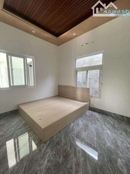Bán nhà 3 tầng Full nội thất đường Cù Chính Lan, tặng kèm 1 nhà 3 tầng. Giá 5,4 tỷ - 13