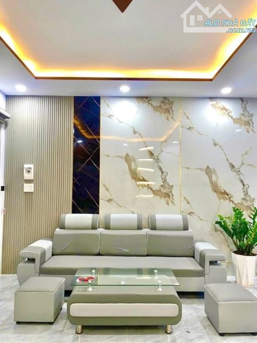 BÁN NHÀ ĐẸP 100M² – 2 TẦNG – TT QUẬN 9 – GIÁ CHỈ NHỈNH 7 TỶ - 14