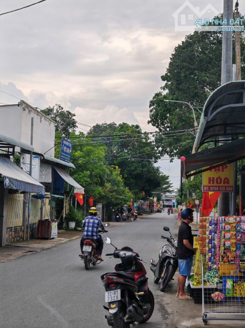 Chính chủ bán nhà mt 9m, 300m Thổ cư, kinh doanh tốt - chỉ 5 tỷ - 16