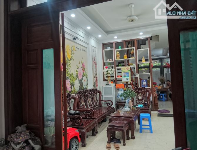 BÁN NHÀ PHÂN LÔ NGUYỄN KHÁNH TOÀN, 60M2, 2 MẶT THOÁNG, CÁCH PHỐ 15M, NGÕ RỘNG, GIÁ 14 TỶ - 19