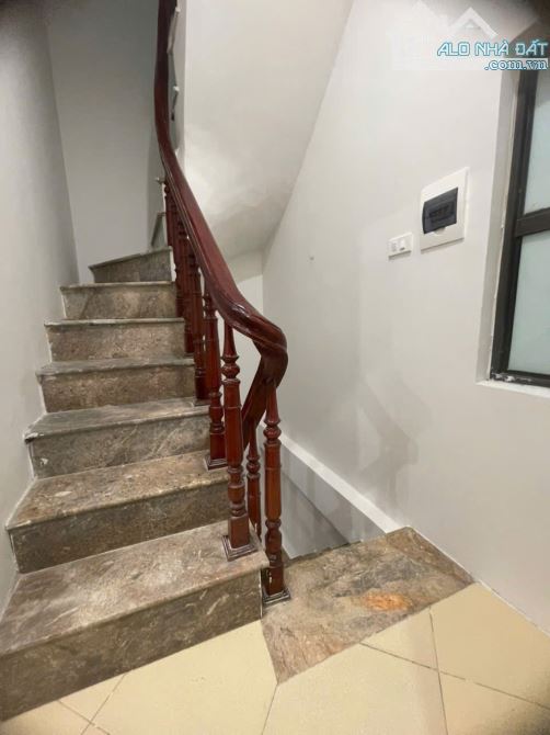 Bán nhà ngõ 140 Đông Thiên-DT 25 m2 x 5 tầng.MT 3,2m.NHÀ MỚI ĐẸP-GẦN Ô TÔ. - 2