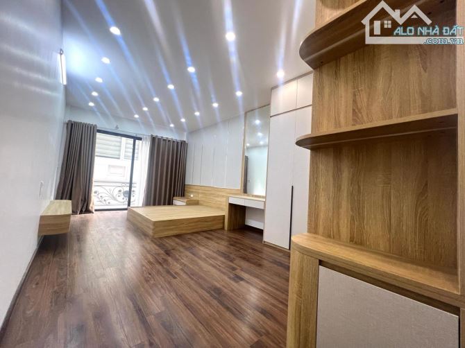 Bán căn góc 2 thoáng Giang Văn Minh, 10 Tỷ 9, 42m, 6 tầng, thang máy, ngõ nông 50m - 2
