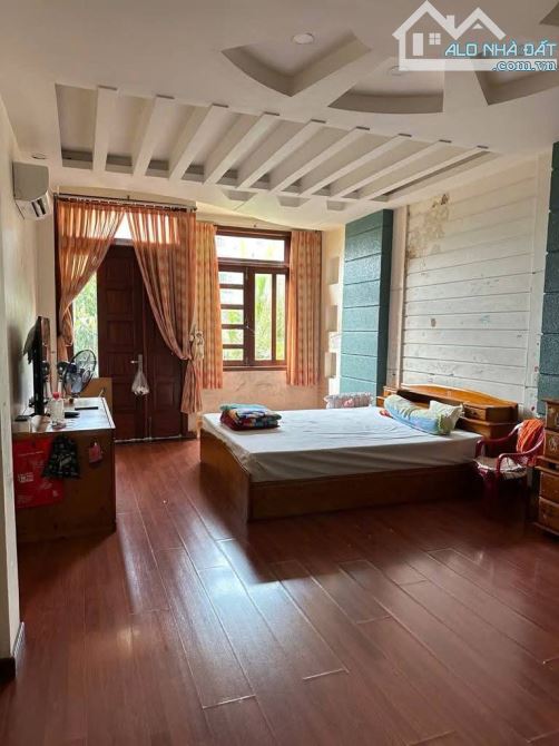 CHỦ GẤP BÁN MẶT TIỀN QUẬN 6,KINH DOANH VIP NGAY CHỢ LỚN,ĐƯỜNG 30M,100M2(4x25)4 TẦNG,4PN, - 2