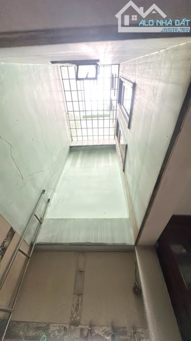 Bán nhà 4 tầng 4.55 x 22 , 4 tầng HXH Ngã Tư Bảy Hiền - khu Bàu Cát - 2