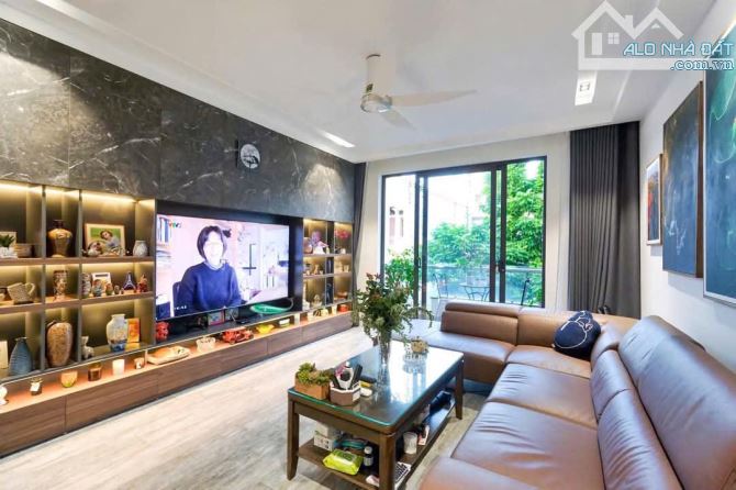 Phân Lô Ô Tô Tránh Trần Quang Diệu Đống Đa Lô Góc 7 Tầng Thang máy Ngõ Thông Gần Phố 23 Tỷ - 2
