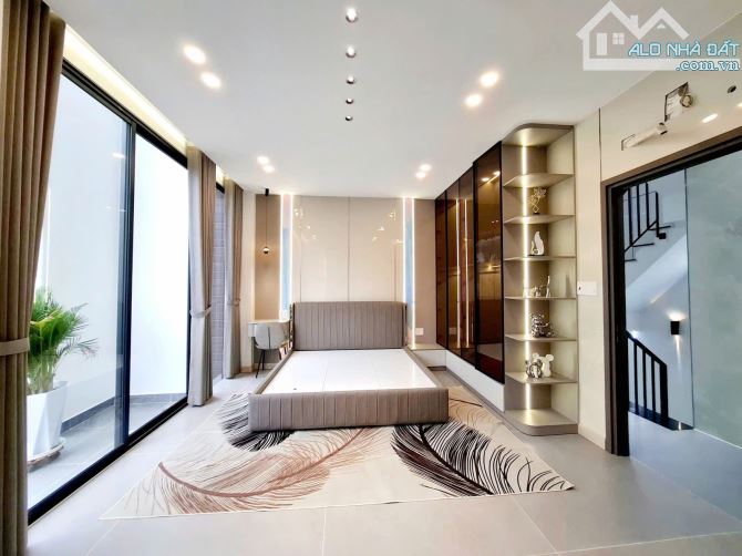 cần bán nhà quận tân  tân phú  ĐƯỜNG 10M , 2 ÔTÔ NÉ NHAU TRƯỚC NHÀ - 2