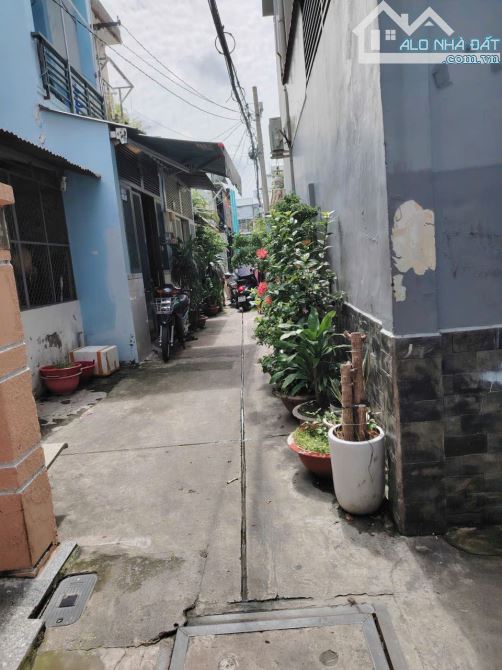 Tân Phú nhà đẹp 4 tầng ở ngay - 23m2 ngang 4m - sổ 2025 vuông a4 - hoàn công đủ - 3.7 tỷ - 2