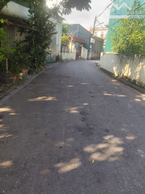 Bán gấp mảnh đất phố Bát Khối Ô Tô DT40m2 mt5m giá 3.3 tỷ - 2