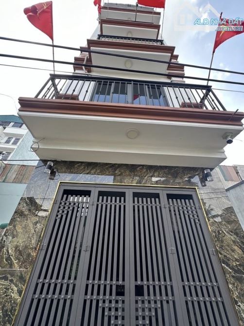 Bán Nhà Dương Quảng Hàm 40m,5 Tầng Nhà Mới , Ngõ Rộng 3,5 , Gần Sát Phố , Ngõ Thông - 2