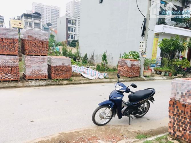 Bán đất phân lô đường nhựa, vỉa hè, gần Lideco, Tân Tây Đô, Cienco5, 80m2, giá 118 tr/m2 - 2