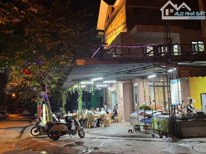 Bán nhà 4 tầng siêu đẹp trục đường 22m nhìn chung cư greenpeal. CHo thuê dòng tiền tốt - 2