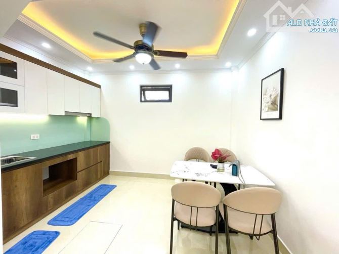 Bán nhà Trần Cung, 36m x 5 tầng, dân xây ở sướng, trước nhà 3m, gần công viên - 2