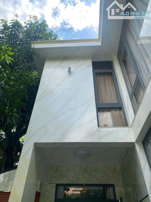 BÁN BIỆT THỰ TRẦN NÃO KHU VIP 212 M2 GIÁ 60 TỶ - 2